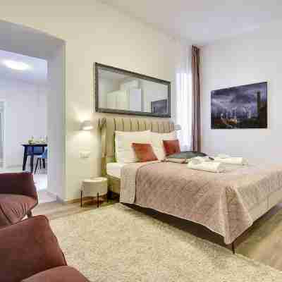 D&A Central Luxury Apartments with Free Parking Rooms