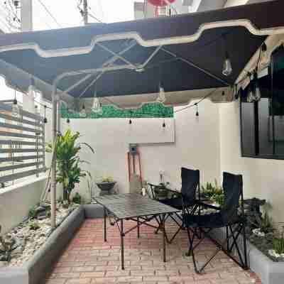 Cozy Holiday Home in San Pablo City for Groups of 8-10 Hotel Exterior