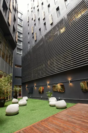 Opta Coliving Punta Carretas Отели рядом с достопримечательностью «Museum of Pre-Columbian and Indigenous»