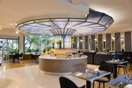 The Nicolaus Hotel Отели в г. Бари