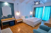 Royal 1967 Hoteles en Himarë