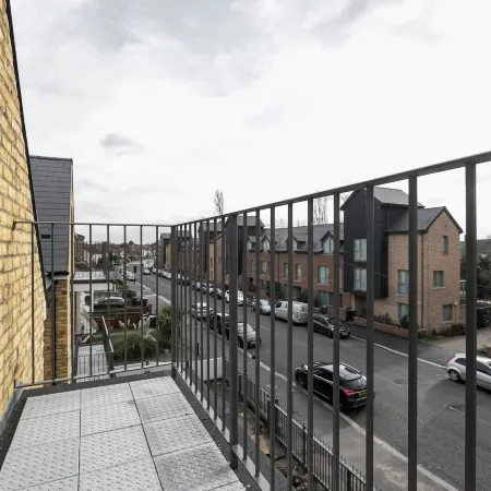 Skyvillion -Vineyard Court- Enfield 1Bed W/Balcony