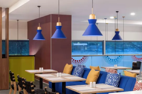 Tru by Hilton Cali Sur