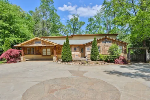 Tuscan Dreams Message Now for Summer Special Hotels in Brookhaven