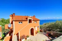 Apartments Sea Line