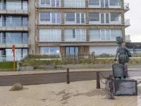 Flat in de Haan with Beach Views