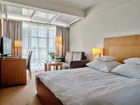 Hotel Edison Poznań Lotnisko Ławica Hotels in Przezmierowo