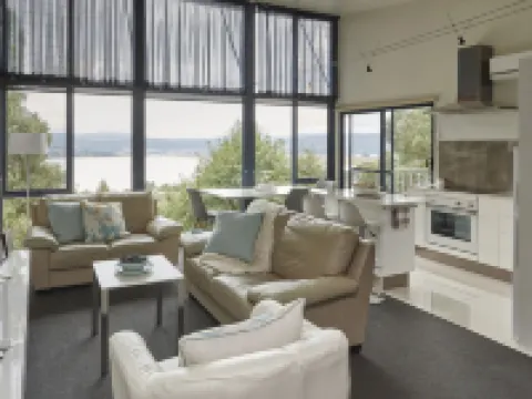 Tamar River Apartments Hotels in Lanena