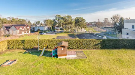 Jasny Brzeg, Sun & Snow Отели рядом с достопримечательностью «Albatros»