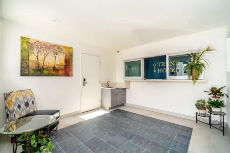 Trend Hotel at LAX Airport Отели рядом с достопримечательностью «Inglewood Park Maintenance»