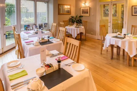 Chestnuts House Boutique B&B Отели рядом с достопримечательностью «Университет Бат»