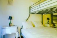 Help Yourself Hostels - Restelo Hôtels à : Ajuda