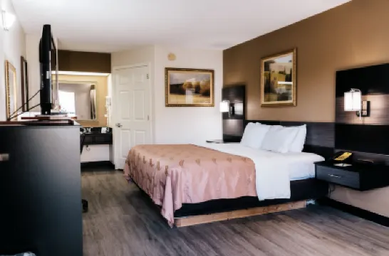 كواليتي إن جونسون سيتي آي 26 إكزيت 17 فنادق في 