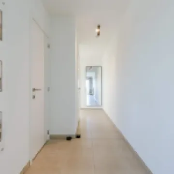 أبارتمنت ويذ فيو أوف ذا بورت أوف زيبروج