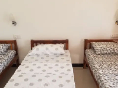 Jeys Place Hotels in Nilaveli