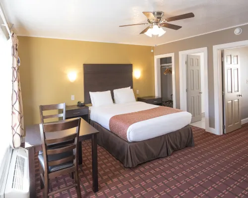 Capitol Hill Motel Hotels near Pendleton City Park