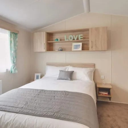 Caravan - Sleeps4-Pet Friendly-Parking Available