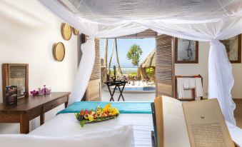 Zanzibar Sunrise at Bandas