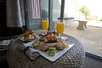 Delamore Lodge - Breakfast
