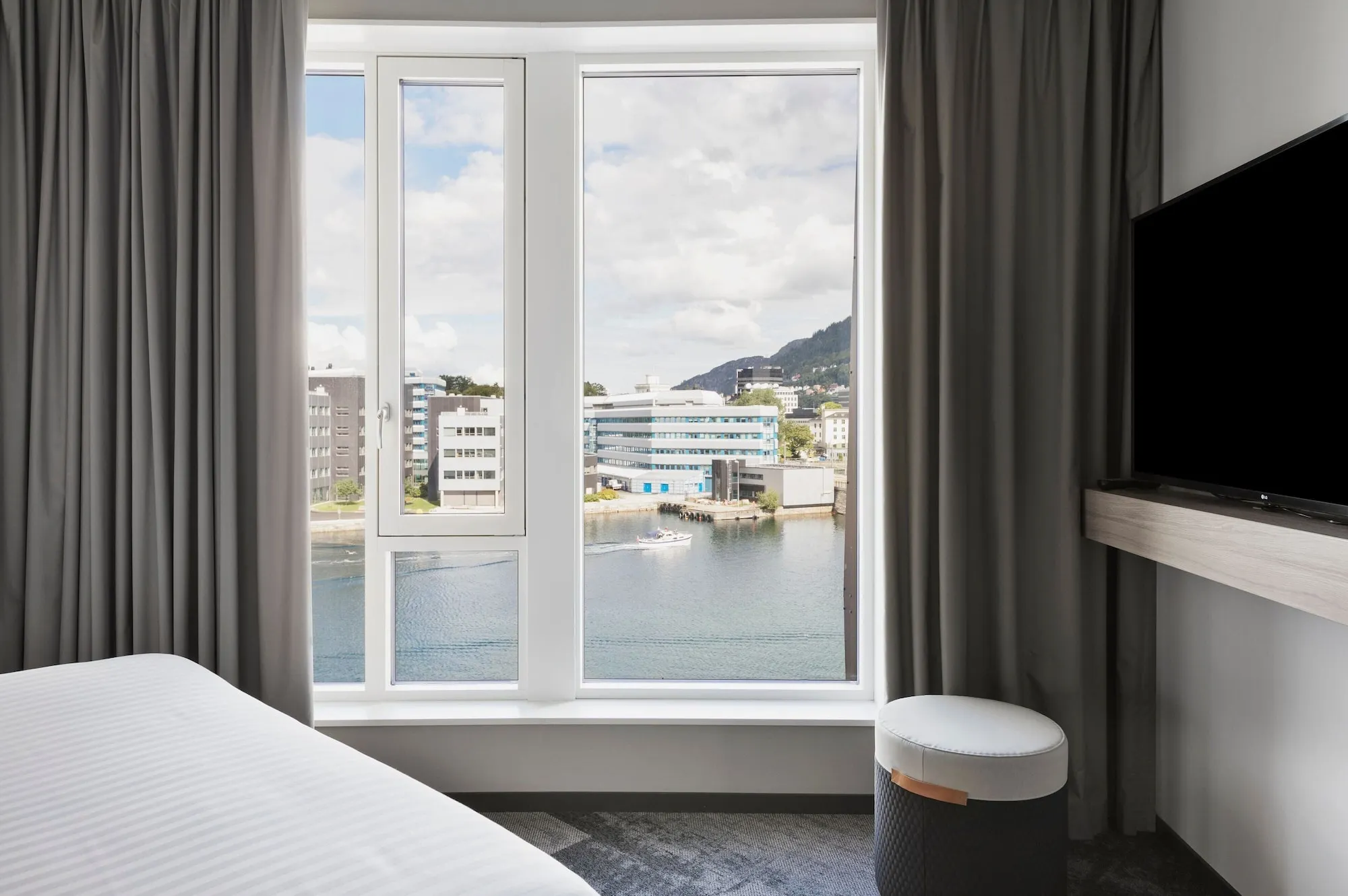 Moxy Bergen Zimmer Photos