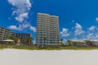 Tradewinds Condos by Hosteeva Hotels in Orange Beach