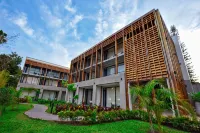 Le Petit Village Boutique Hotel & Spa Отели в г. 