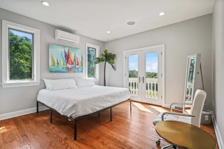 Secluded Lux Mansion Pool Home with Amazing Views