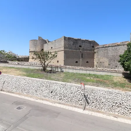 Casa Paola Modern Comfort and Castle Views in the Heart of Otranto