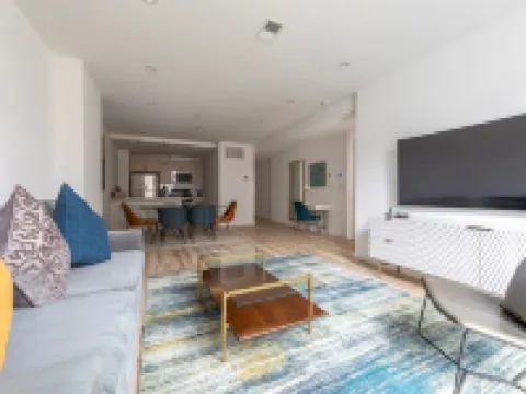 Lavish 3Br Retreat w Private Rooftop Deck Near NYC Hotels in Hoboken