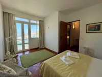 Vilamoura Marina Duplex by Homing Hotels in Куартейра
