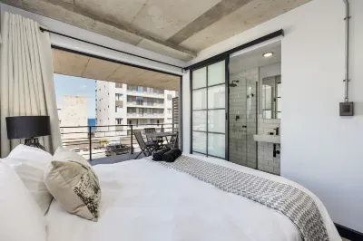 Manhattan on Coral Apartments Hotels near Blouberg Kite Surfing Beach