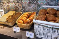 BeeVillage Messehotel Hannover Laatzen - breakfast