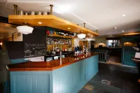 The Queens Chew Magna Hotels in Clutton