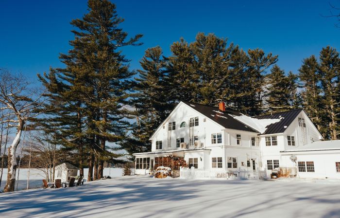 Wolf Cove Inn