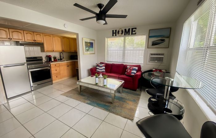 Delight Retreat Apt 4 Min Walk to Beach