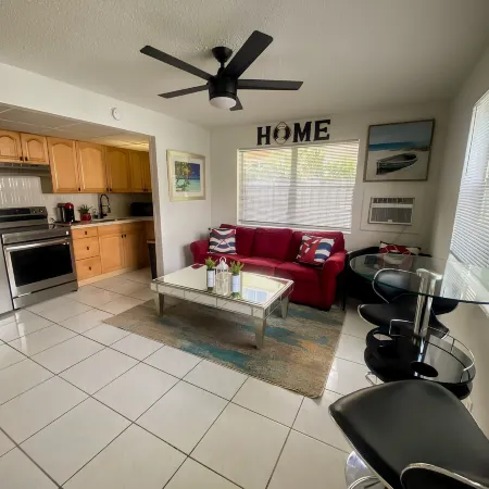 Delight Retreat Apt 4 Min Walk to Beach