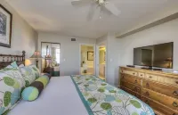 Lovers Key Resort Suite 2 Hotels near Leanis