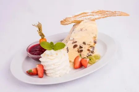 Pension Pirkdorfer See Отели в г. Гемайнде Зиттерсдорф