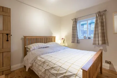 Charming Georgian flint cottage Отели в г. Бери Сент-Эдмундс