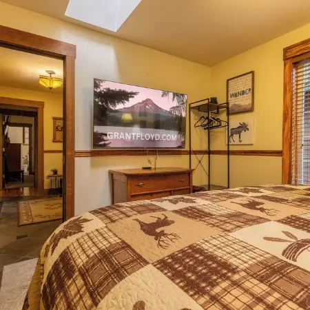 Spacious and Charming Craftsman Retreat.