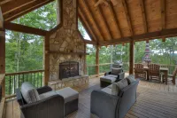 Charming Cabin with Hot Tub and Expansive Deck - Inviting Family Retreat