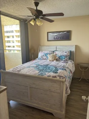 Beautiful 4th floor Gulf View Condo Hotels near Skeleton Key Marina