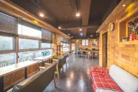 B&F Hotel