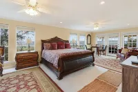 Stunning Hill Country Views and Oasis Pool - Captivating Ranch Retreat