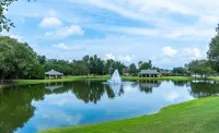 Modern Amenities with Spacious Patio and Playground - Elegant Oasis Hotels in Montgomery