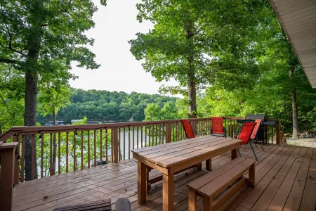 Elevated Lake Access and Scenic Views - Charming Rustic Retreat