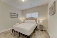 Two Homes with Fast Wifi and Fully Equipped Kitchens - Stunning Family Haven