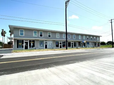 Charming Retreat with Cozy Comfort and Remote Work Ease - Delightful Haven Các khách sạn gần Art Center of Corpus Christi