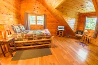 Luxurious Cabin with Scenic Porches and Modern Amenities - Charming Retreat