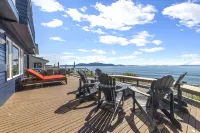 Breathtaking Views and Expansive Deck - Stunning Beach House Hotels in Whatcom County